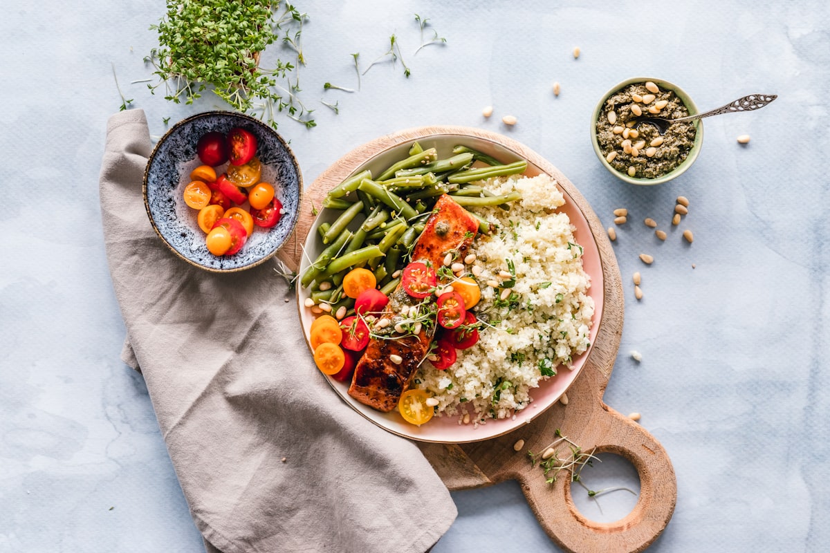 Healthy salad bowl with fresh ingredients